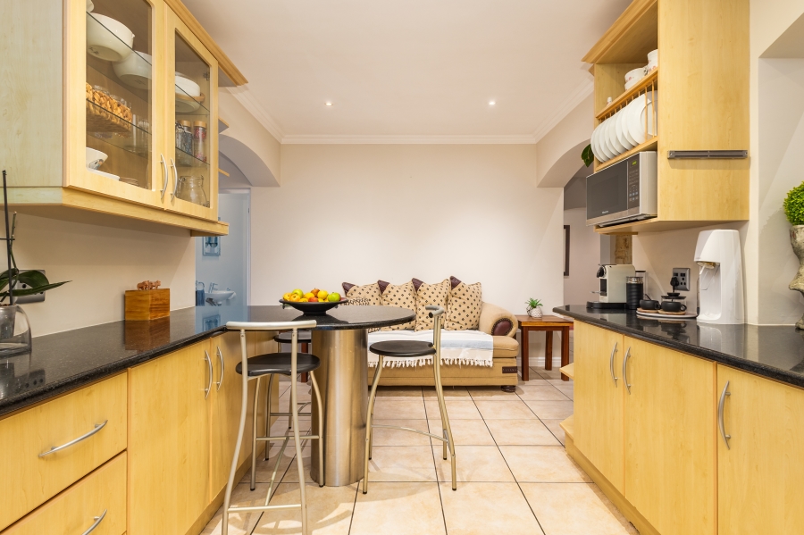 4 Bedroom Property for Sale in Schoongezicht Western Cape